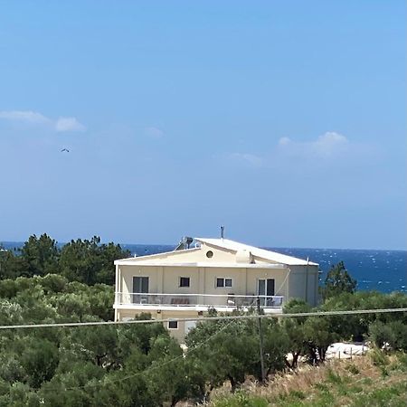 Villa Olymp Nea Poteidaia Exteriör bild